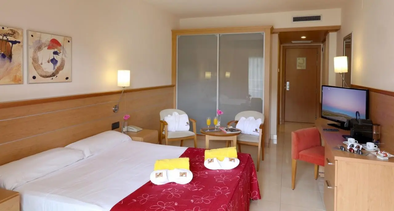 Pokój w hotelu Golden Bahia De Tossa And Spa