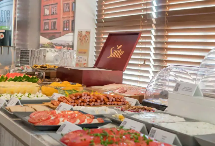 Restauracja i jedzenie w hotelu Gordon