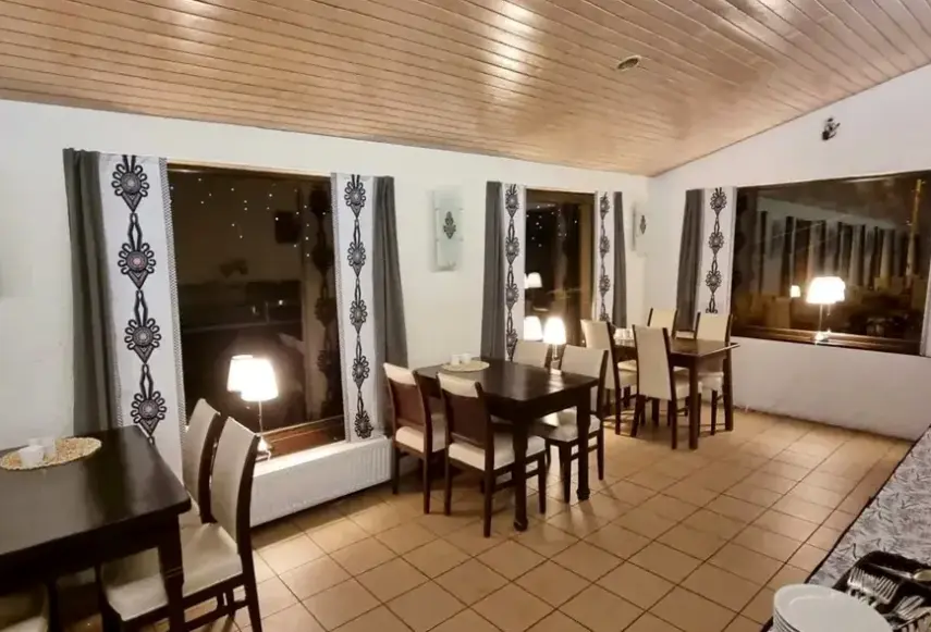 Restauracja i jedzenie w hotelu Gościniec Salmopolski