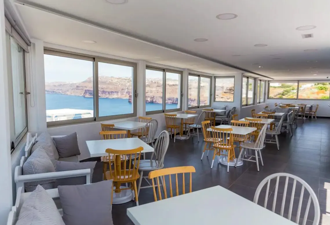Restauracja i jedzenie w hotelu Goulielmos