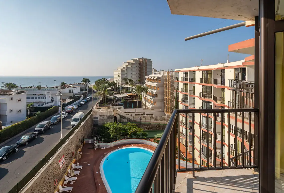 Widok z hotelu Guinea