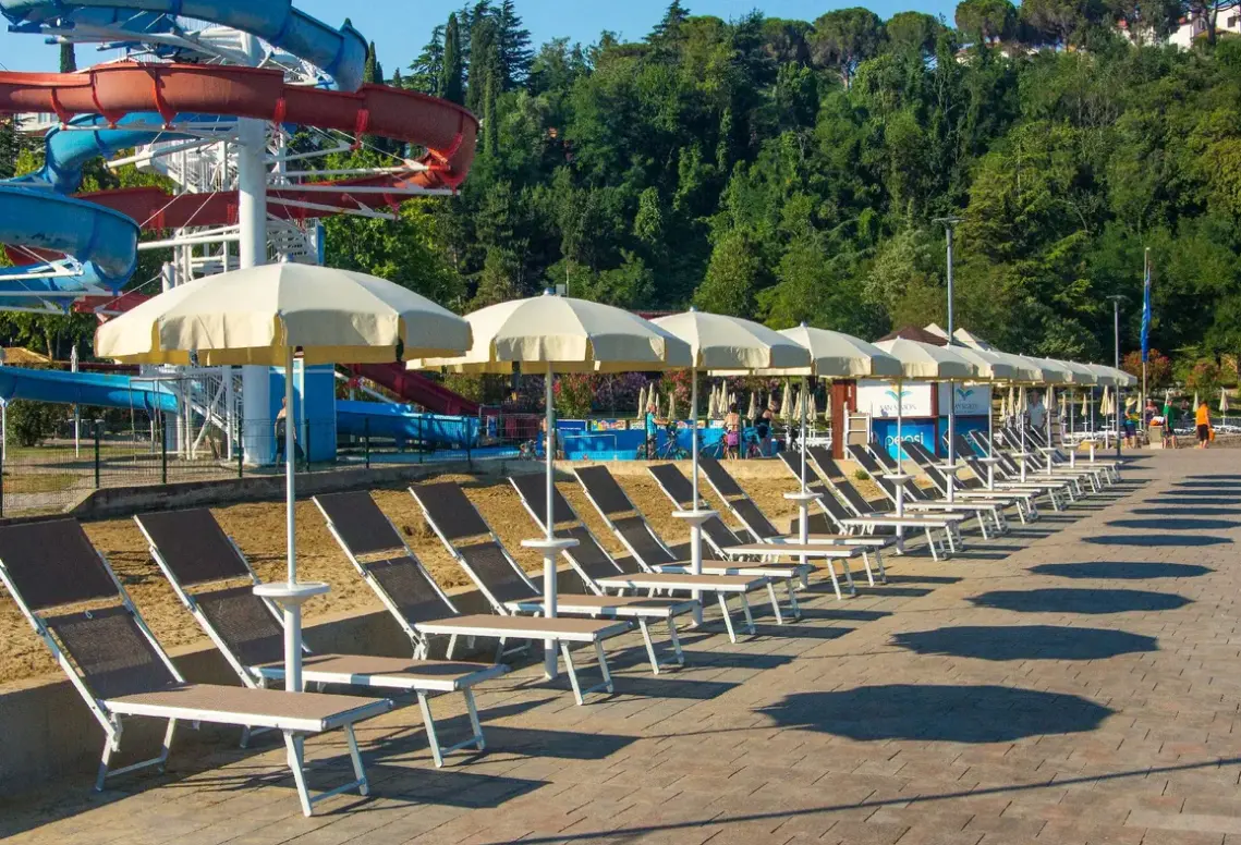 Basen w hotelu Haliaetum