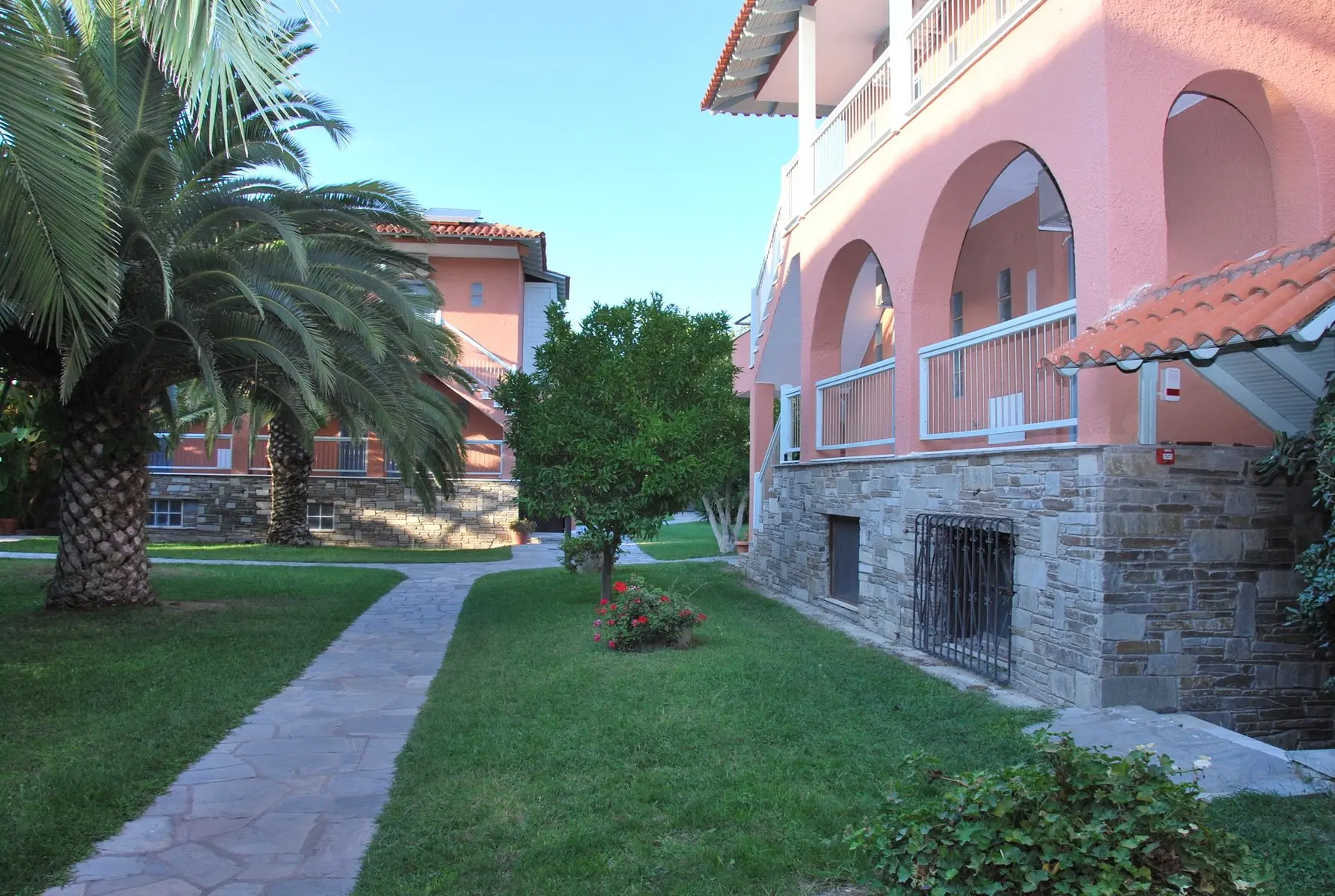 Obiekt hotelu Hanioti Village