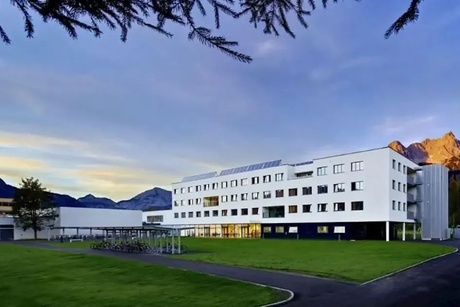 Hotel Hostel ALM 34 Sportresort