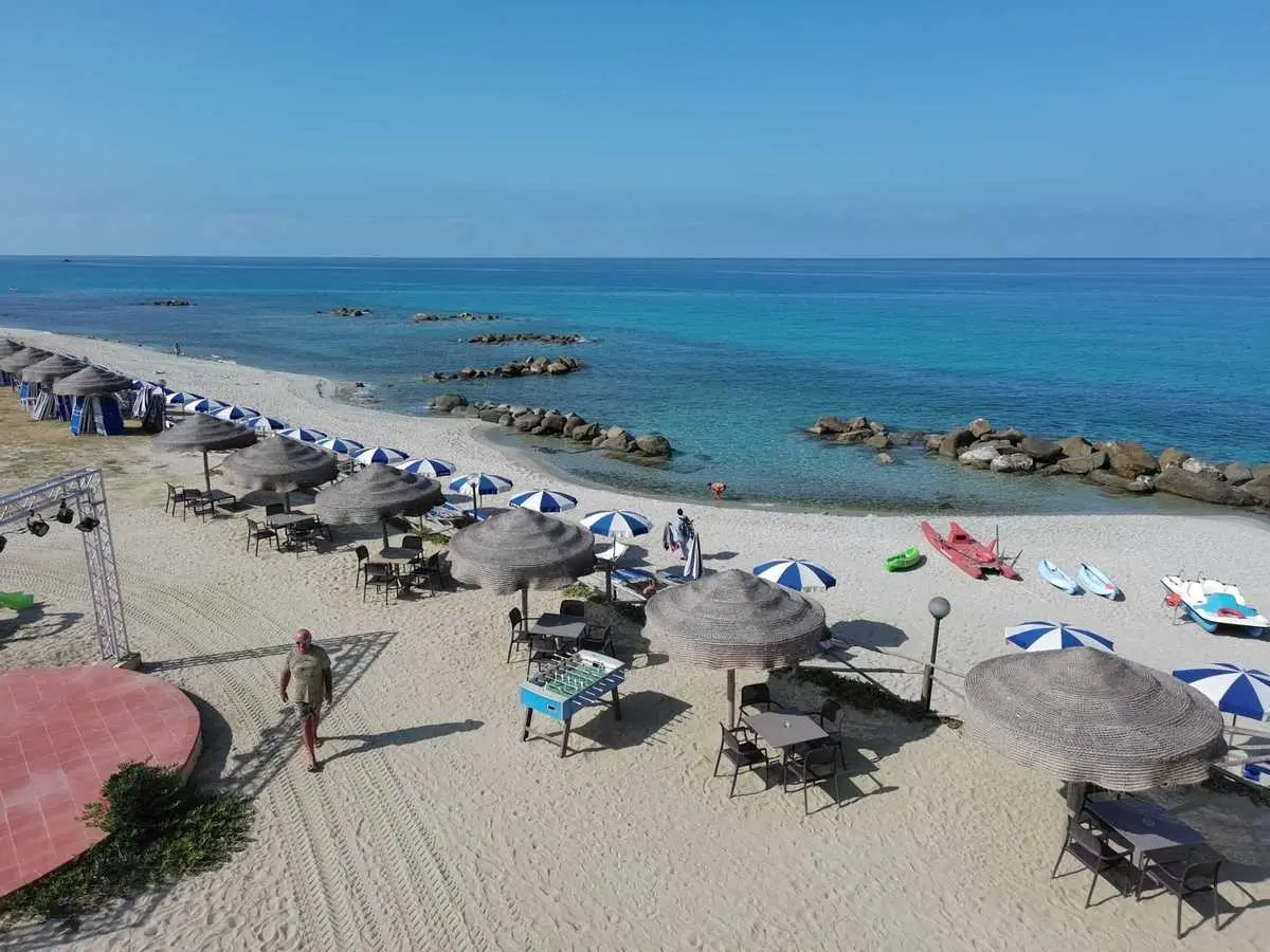 Plaża przy hotelu Hotel Club Torre Marino