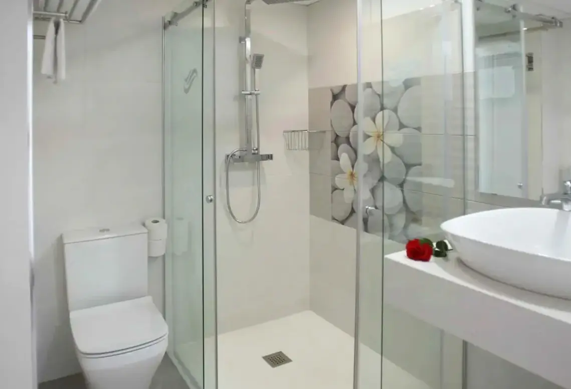 Łazienka w pokoju hotelu Hotel Europa Splash & Spa
