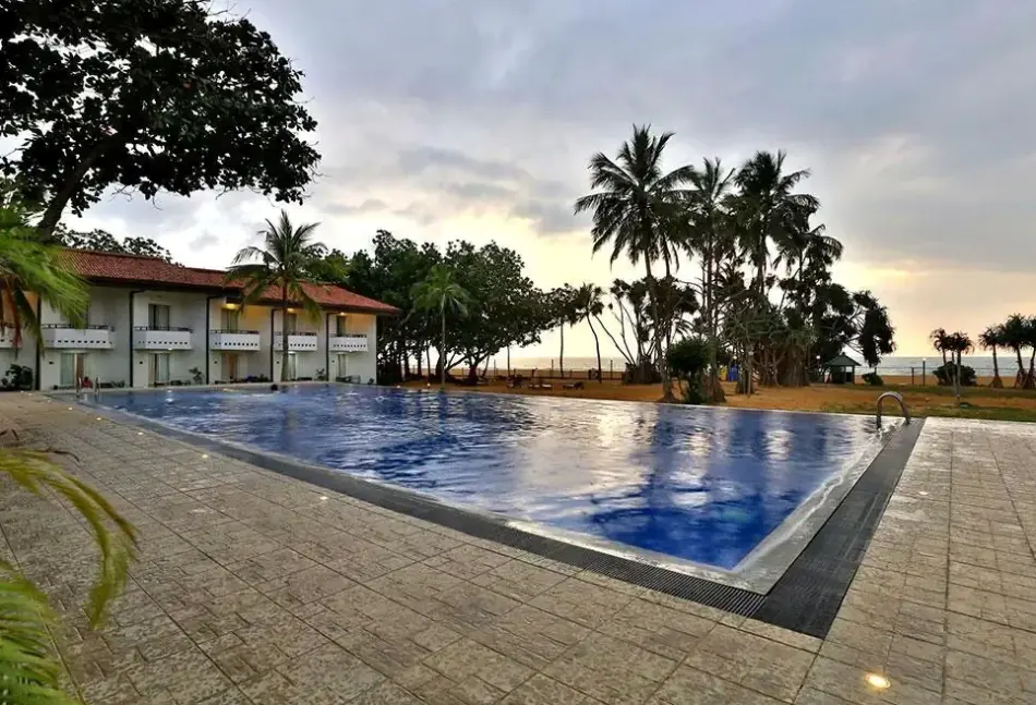 Basen w hotelu Hotel Hibiscus Beach
