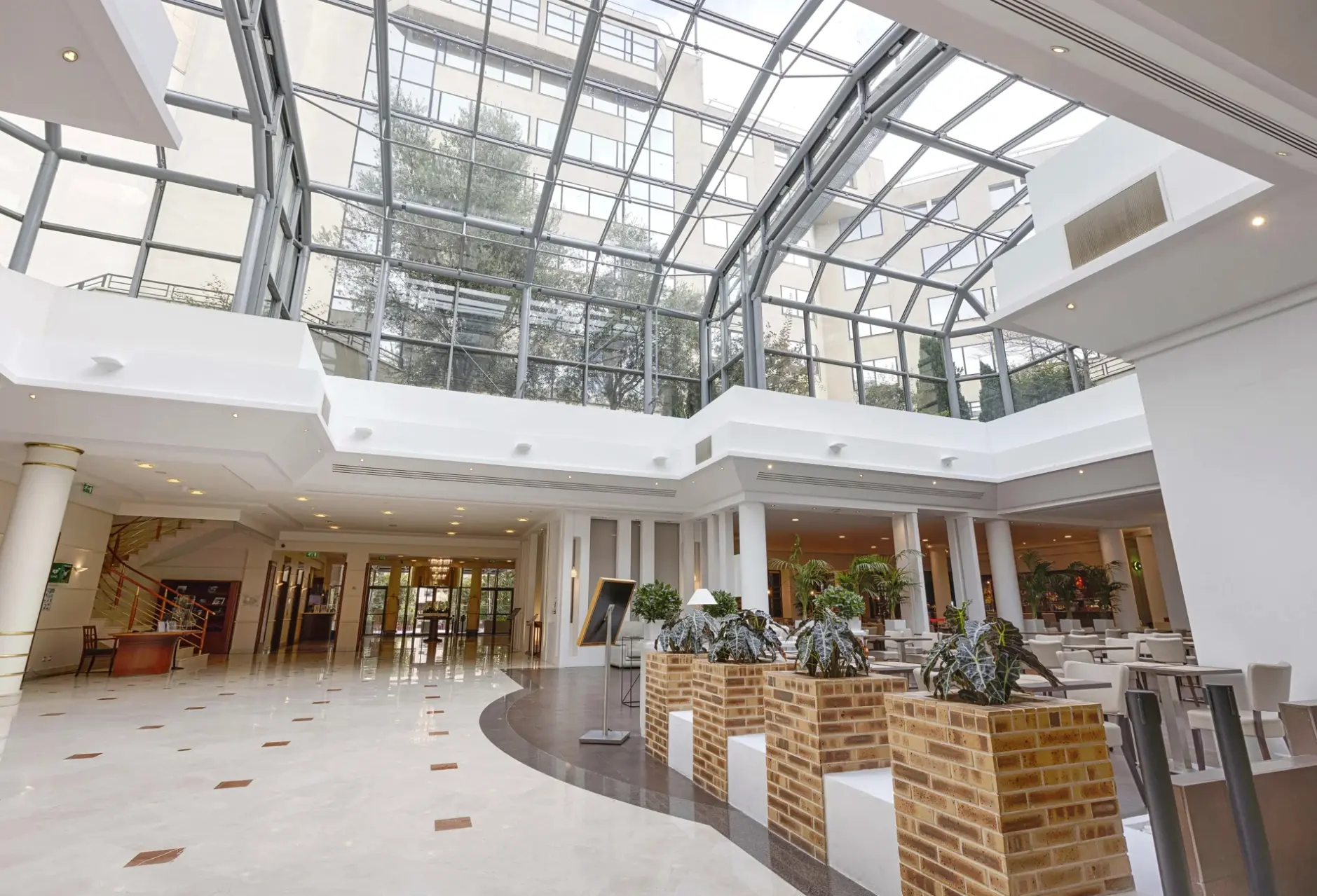 Lobby hotelu Hotel Occidental Paris-Levallois