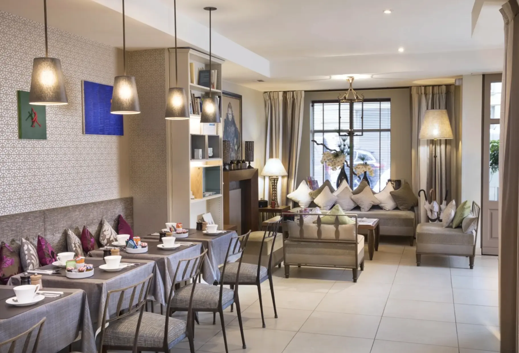 Restauracja i jedzenie w hotelu Hôtel Paris Louvre Opéra