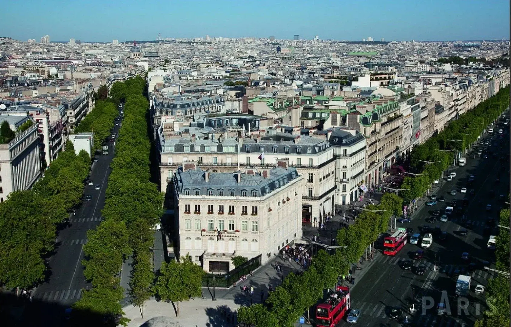 Hotel Hôtel Plaza Elysées w Francja - oferta last minute