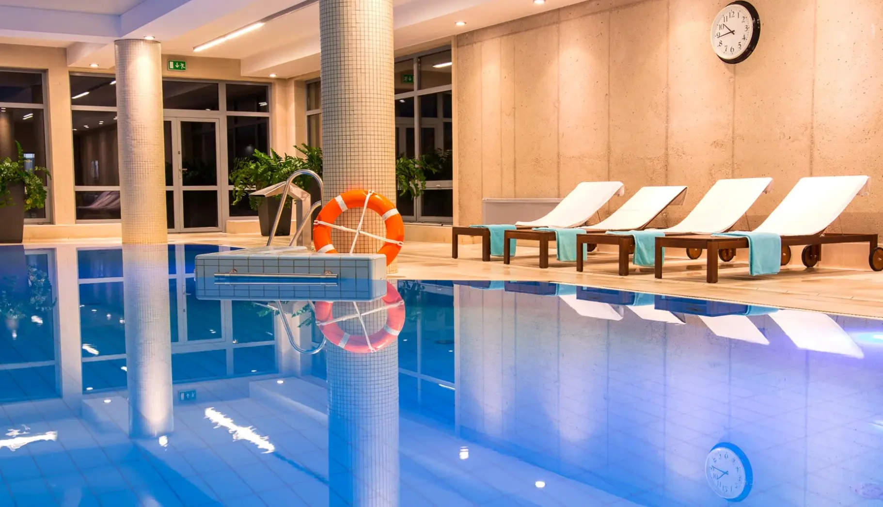 Basen w hotelu Hotel Spa Medical Dwór Elizy