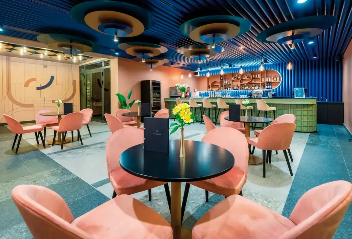 Restauracja i jedzenie w hotelu Hunguest Buk (ex. Repce Gold)
