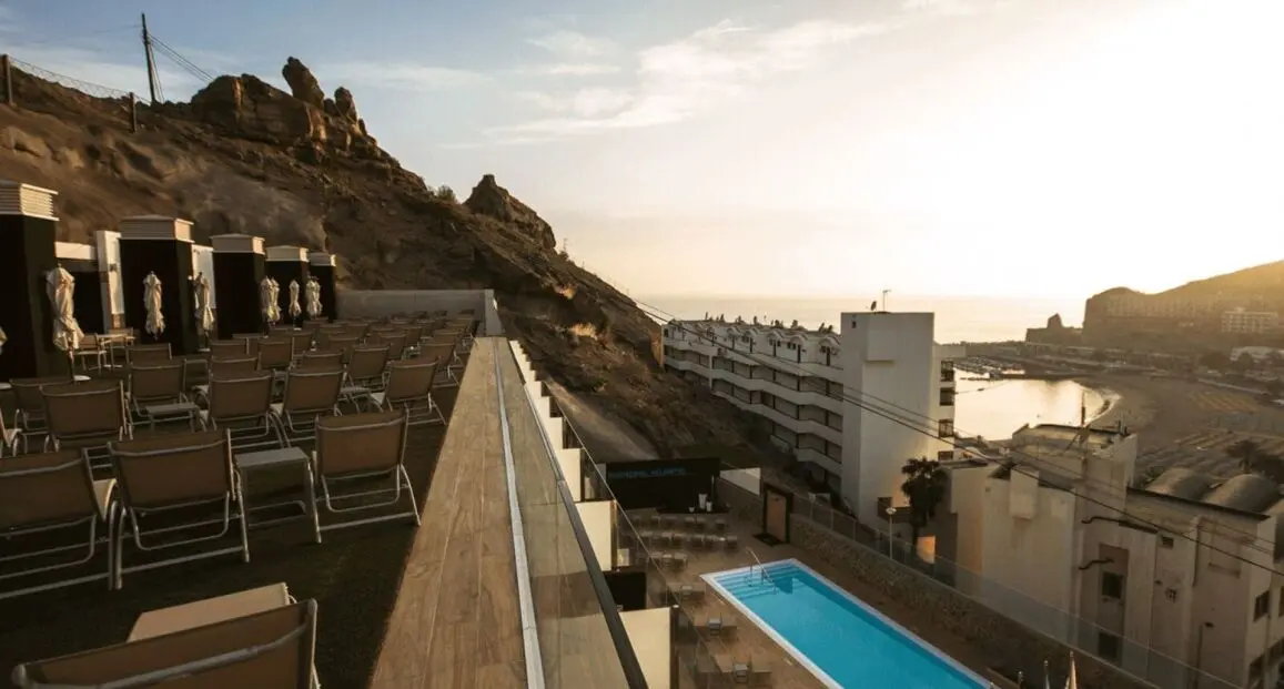 Widok z hotelu IG Nachosol Atlantic & Yaizasol by Servatur