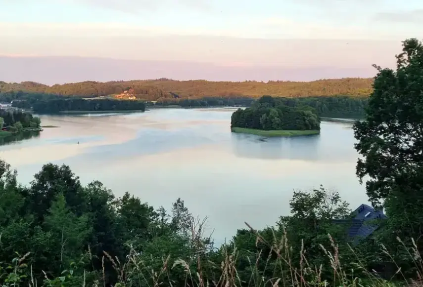 Widok z hotelu Jezioranka