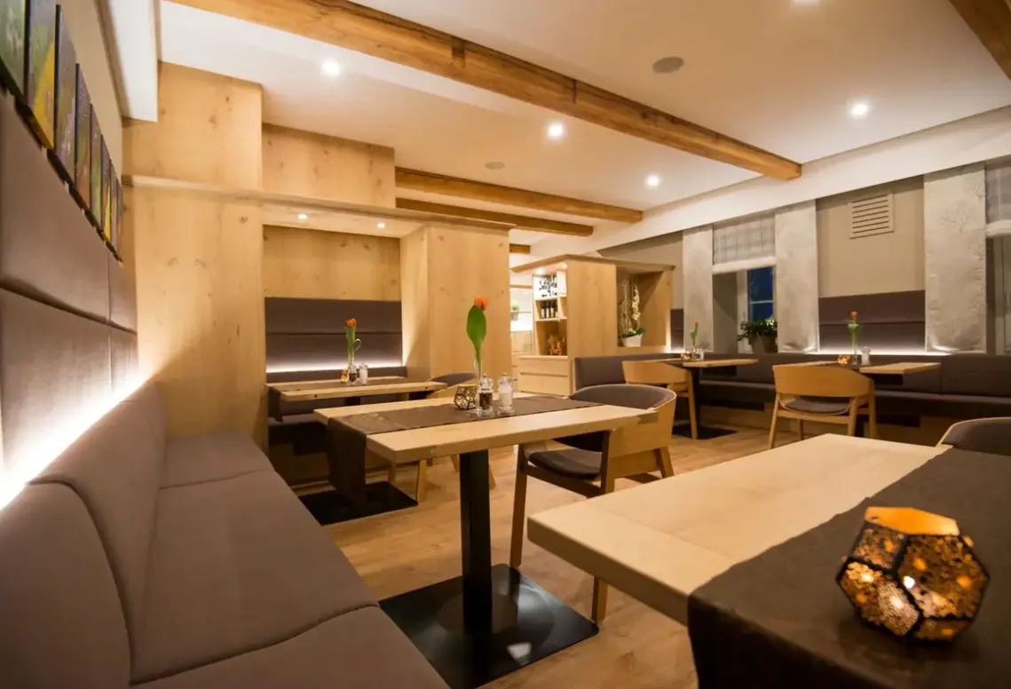 Restauracja i jedzenie w hotelu Jogllandhotel
