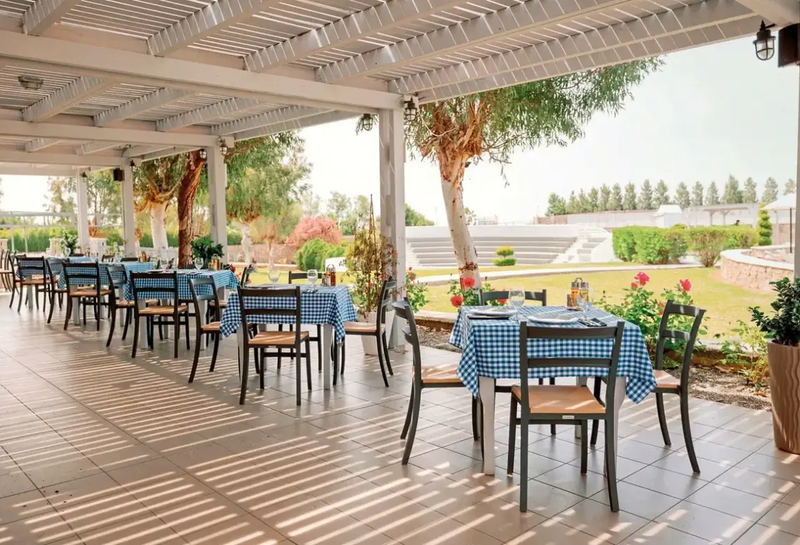 Restauracja i jedzenie w hotelu Kiotari Miraluna (ex. Labranda Kiotari Miraluna Village)