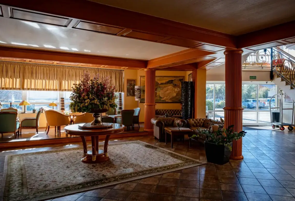 Lobby hotelu Kormoran (Rowy)