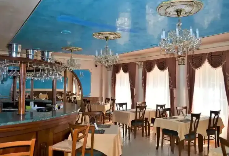 Restauracja i jedzenie w hotelu Krasna Kralovna