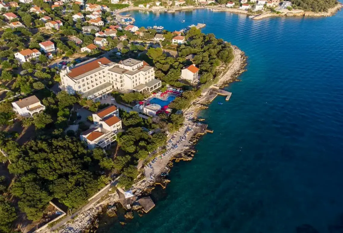 Obiekt hotelu La Luna (Pag)