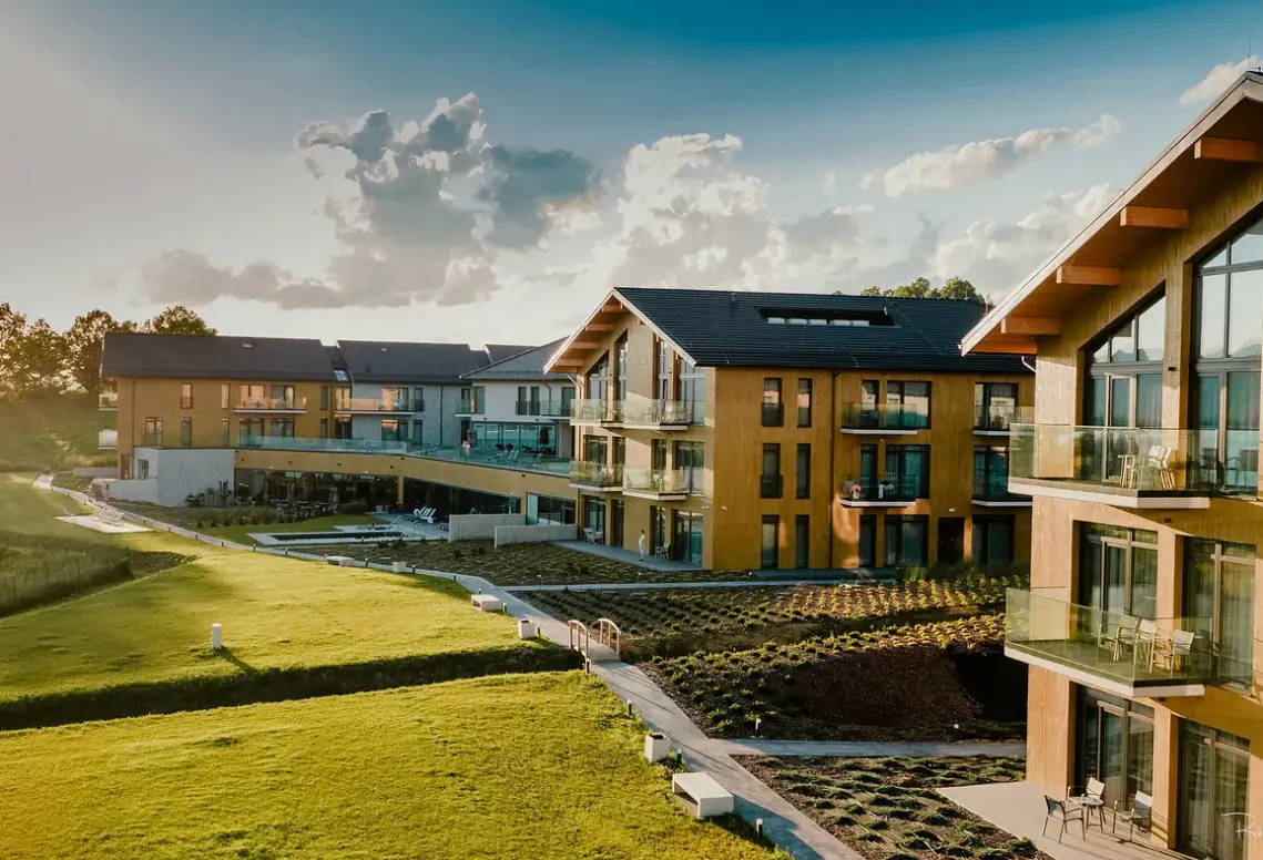 Hotel Lake Hill Resort & Spa
