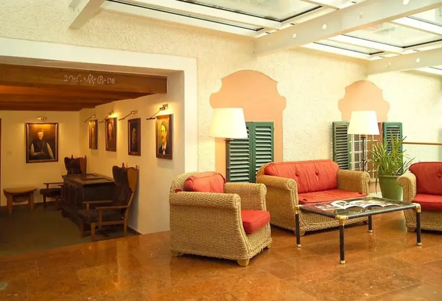 Lobby hotelu Lukashansl