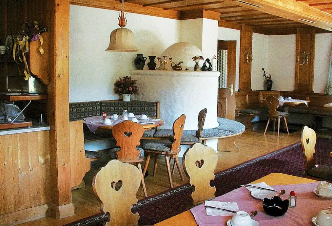 Restauracja i jedzenie w hotelu Lukashansl