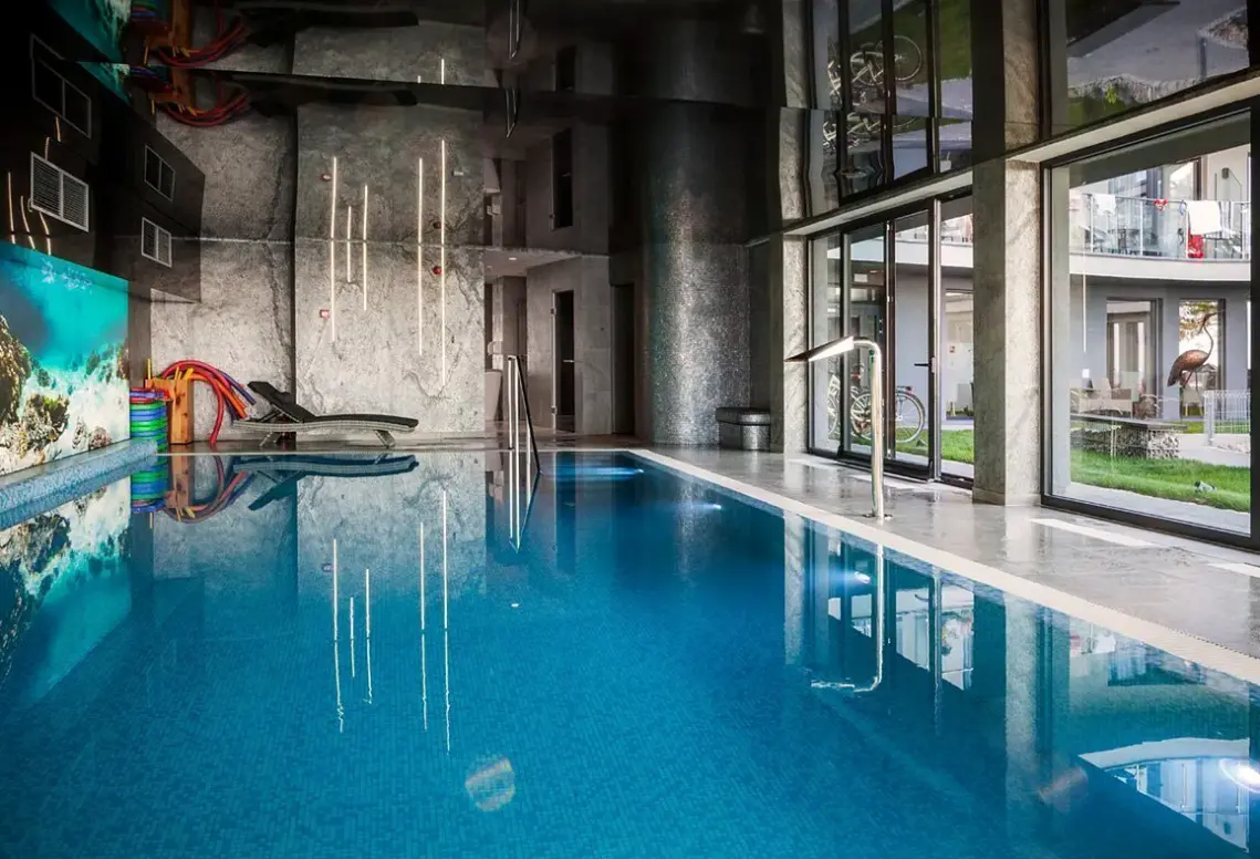 Basen w hotelu Max Health Resort SPA (Ustronie Morskie)