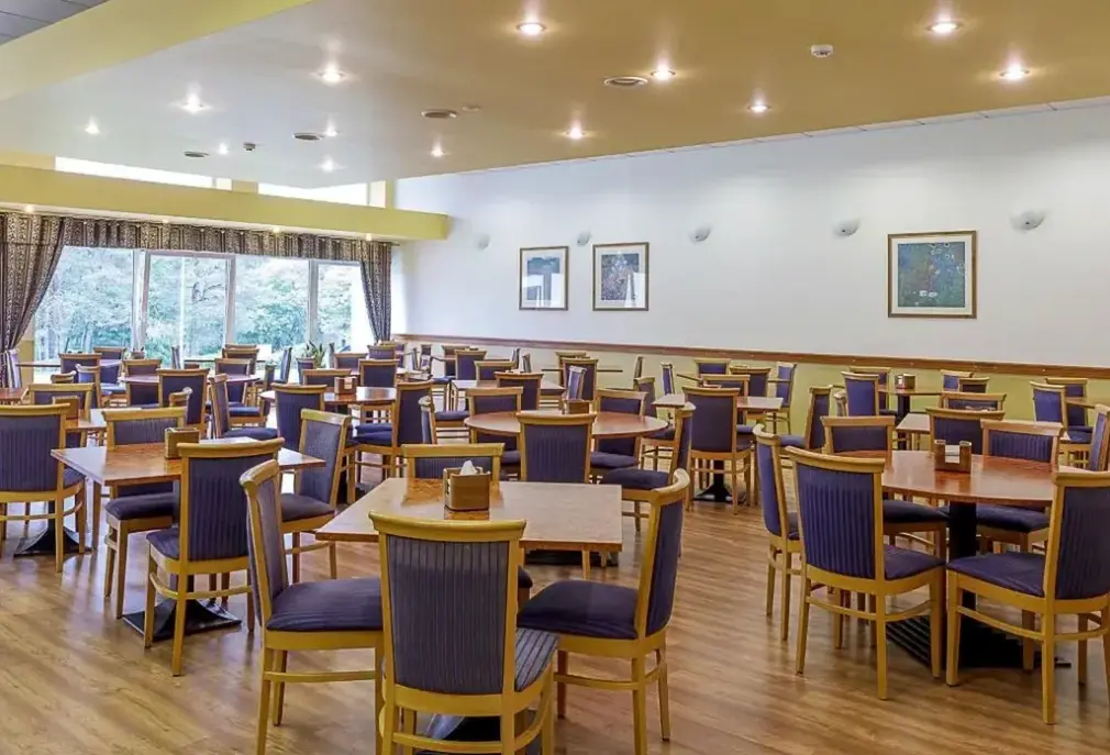 Restauracja i jedzenie w hotelu Medical SPA Egles Sanatorija Druskininkai