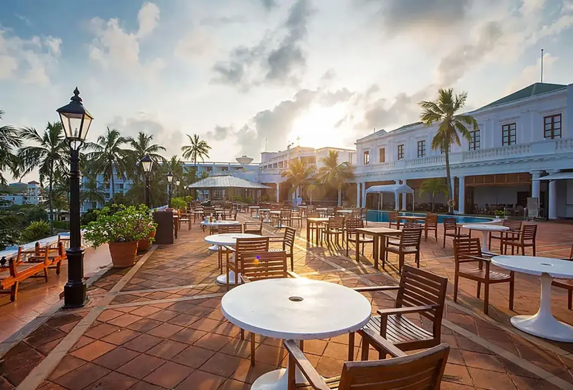Restauracja i jedzenie w hotelu Mount Lavinia