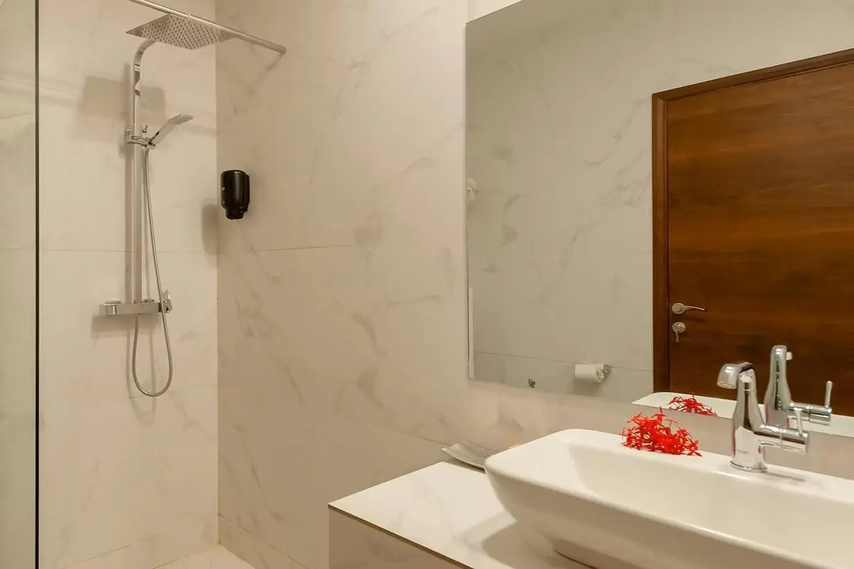 Łazienka w pokoju hotelu Nosy Be Hotel