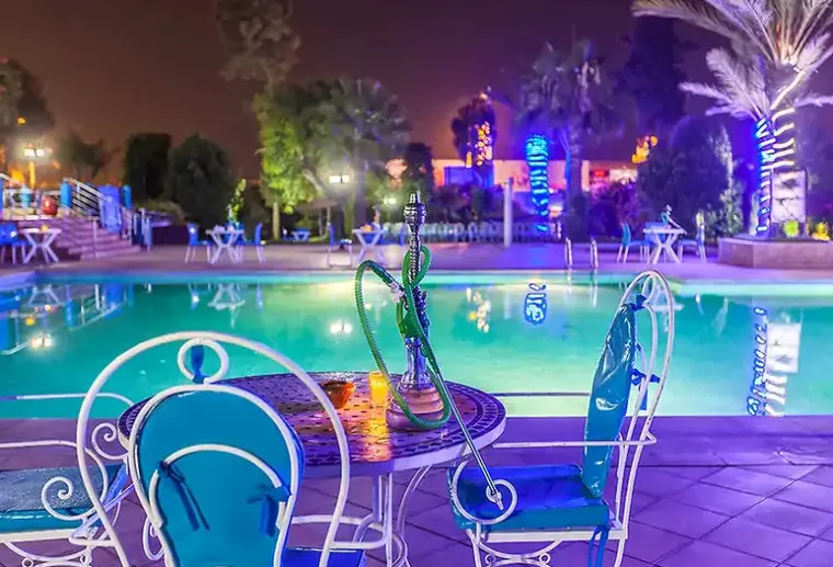 Basen w hotelu Oasis Hotel & Spa (ex Tulip Inn)