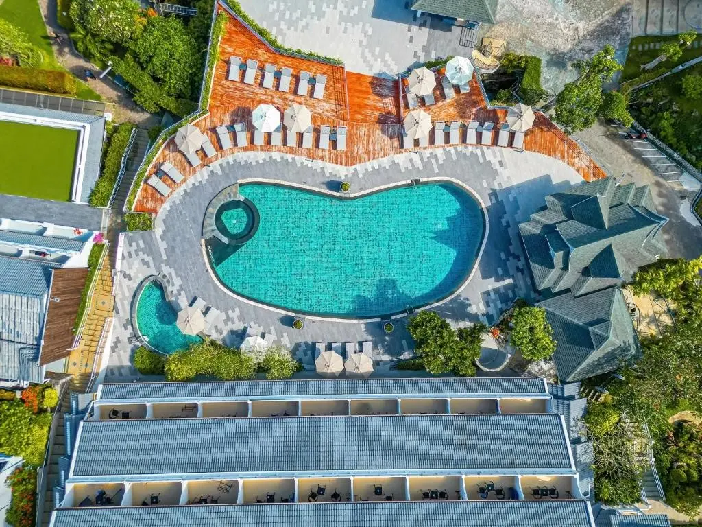 Basen w hotelu Orchidacea Resort