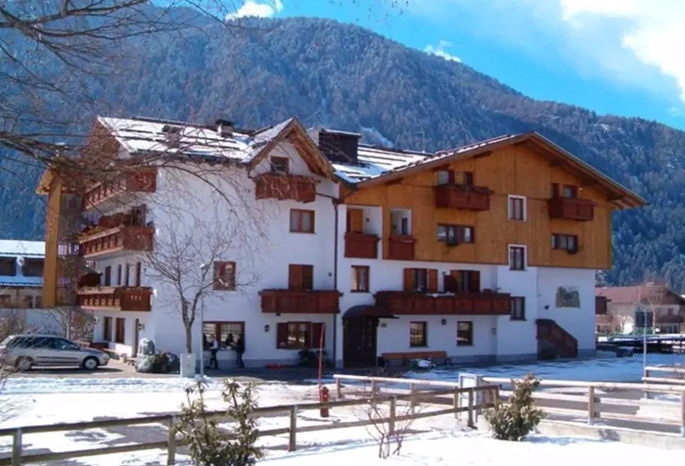 Hotel Orso Grigio (Carisolo)