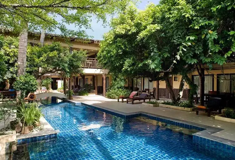 Basen w hotelu Phra Nang Inn Vacation Village