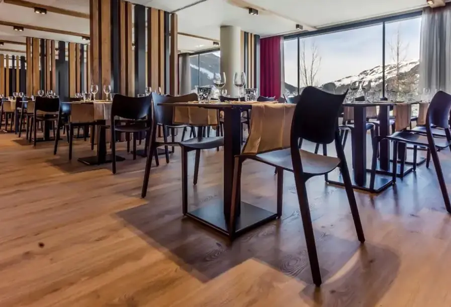 Restauracja i jedzenie w hotelu Piolets Park & Spa (ex. Ahotels Piolets Park)