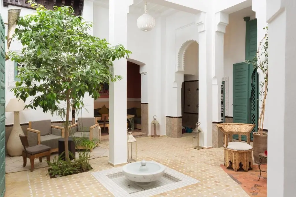 Riad Swaka — RIAD SWAKA