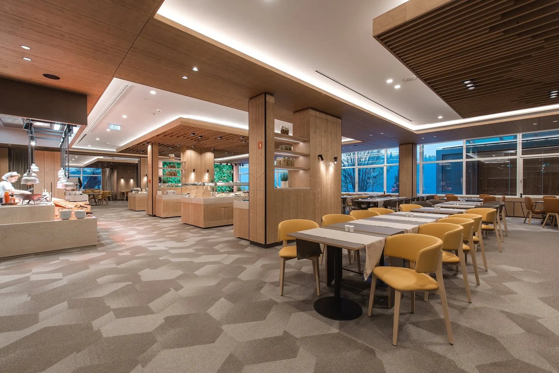 Restauracja i jedzenie w hotelu Rikli Balance