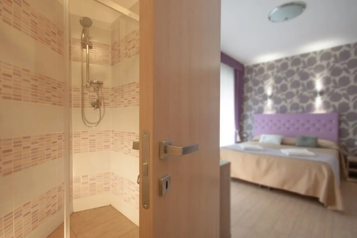 Łazienka w pokoju hotelu Rome King Suite