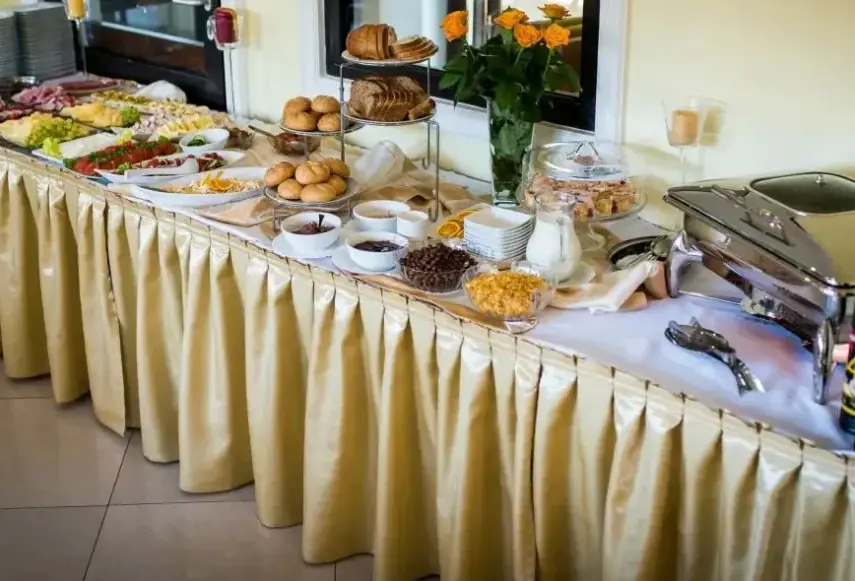 Restauracja i jedzenie w hotelu Róża Wellness & Spa