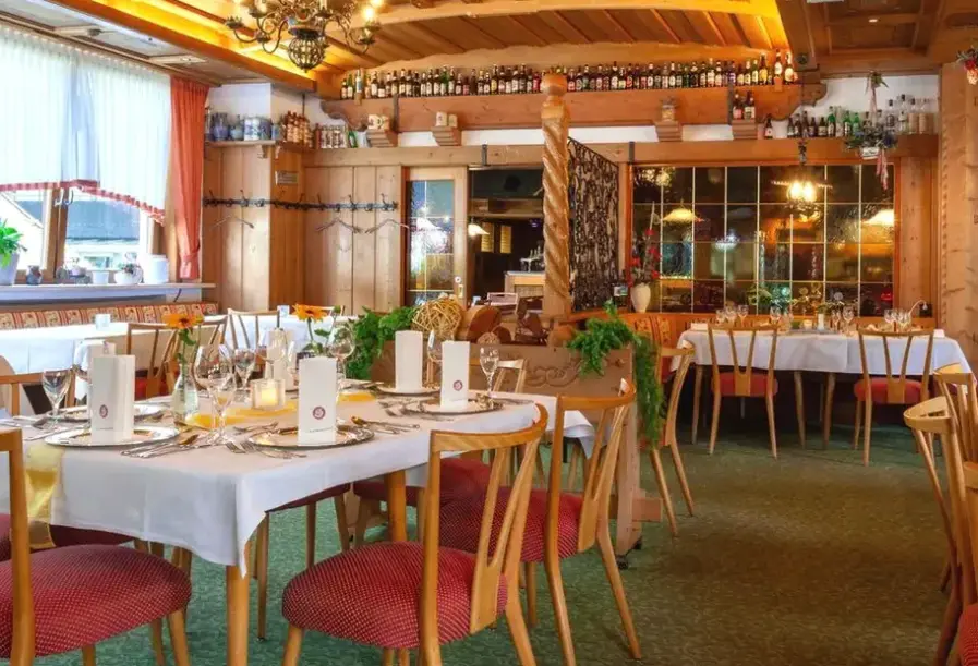 Restauracja i jedzenie w hotelu Sauerlander Hof (Willingen)