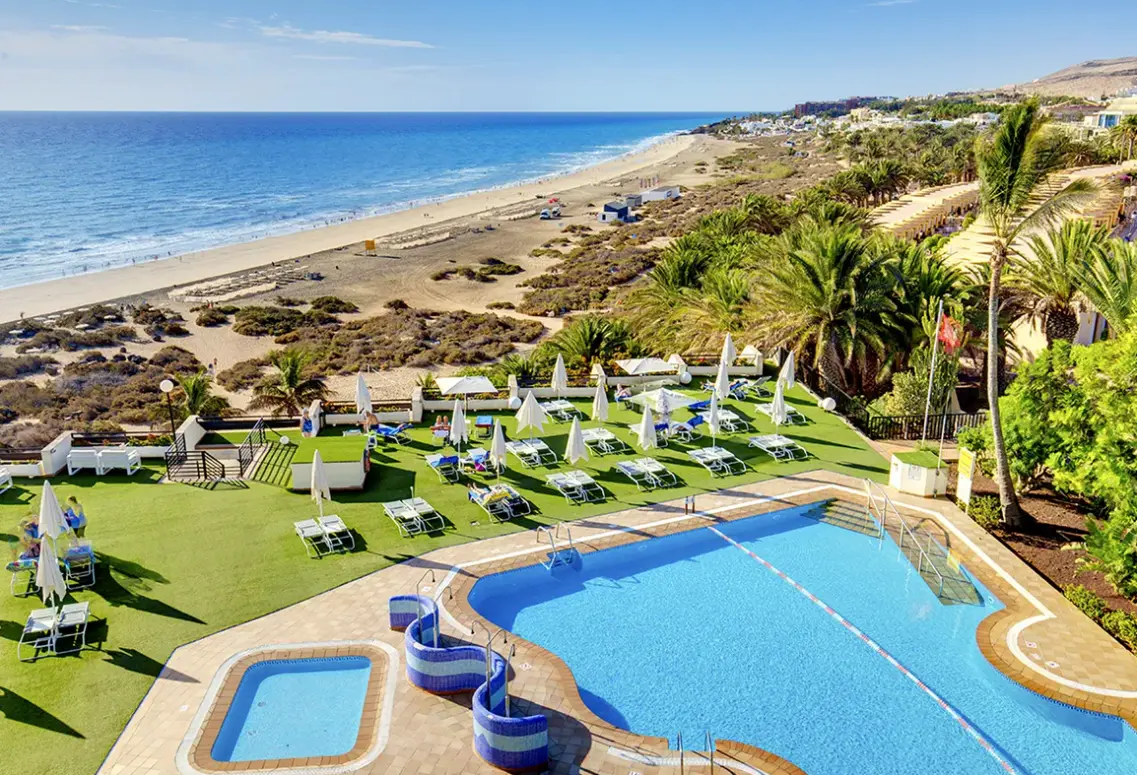 Basen w hotelu Sbh Crystal Beach & Suites