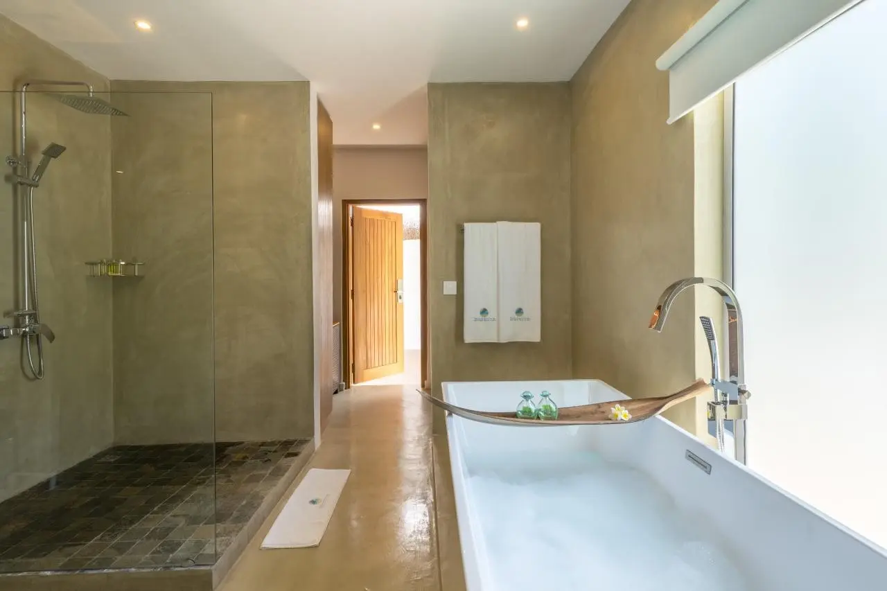 Łazienka w pokoju hotelu Seasense Boutique Hotel & Spa