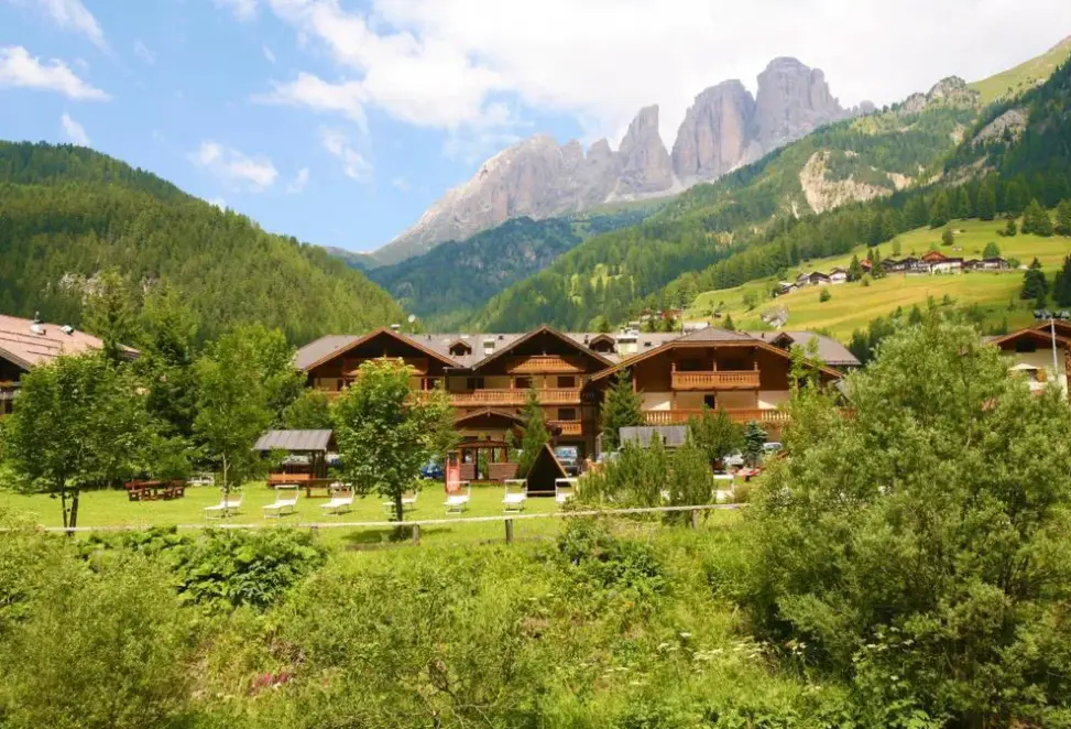Obiekt hotelu Sella Ronda & Dependance Serenella