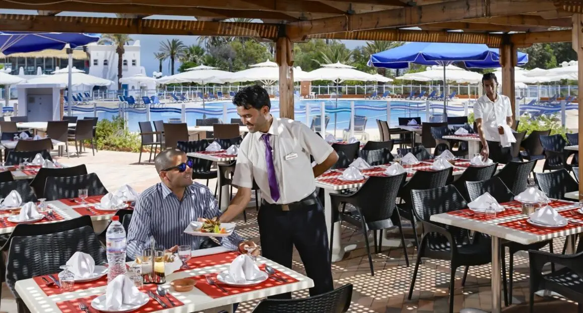 Restauracja i jedzenie w hotelu Shems Holiday Village