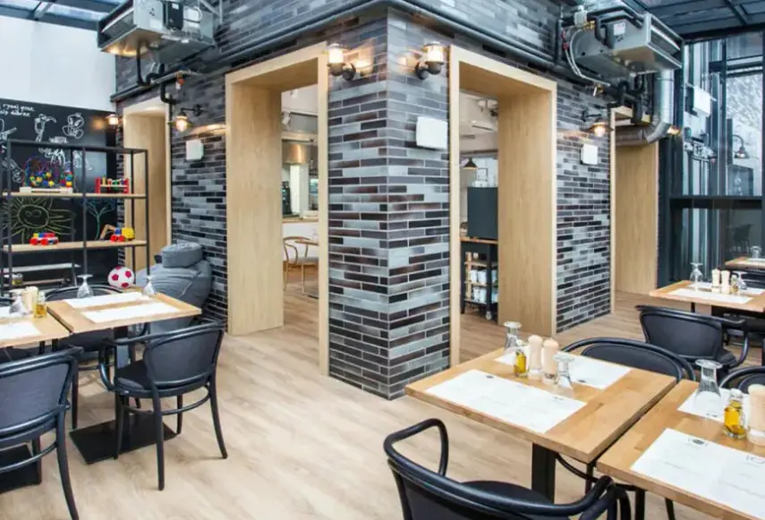 Restauracja i jedzenie w hotelu Smart Gdańsk
