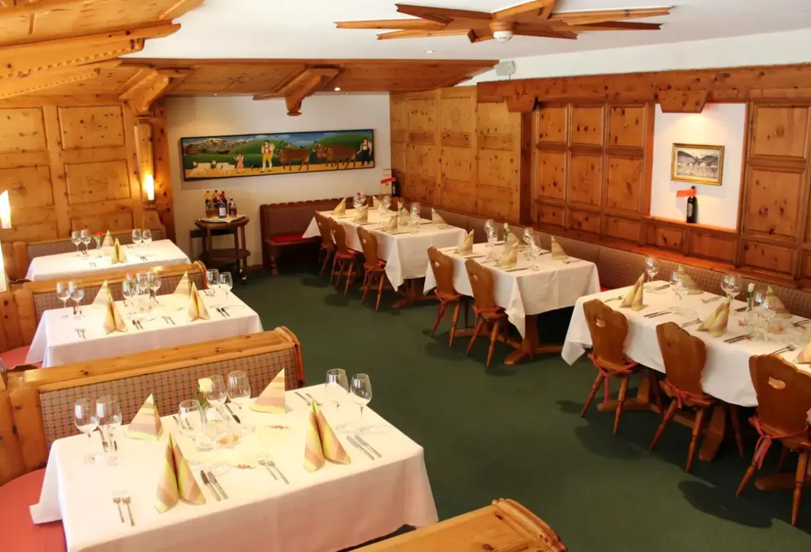 Restauracja i jedzenie w hotelu Sternen