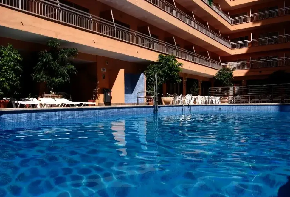 Basen w hotelu tent Bahia de Palma (ex. Pinero Bahia De Palma)