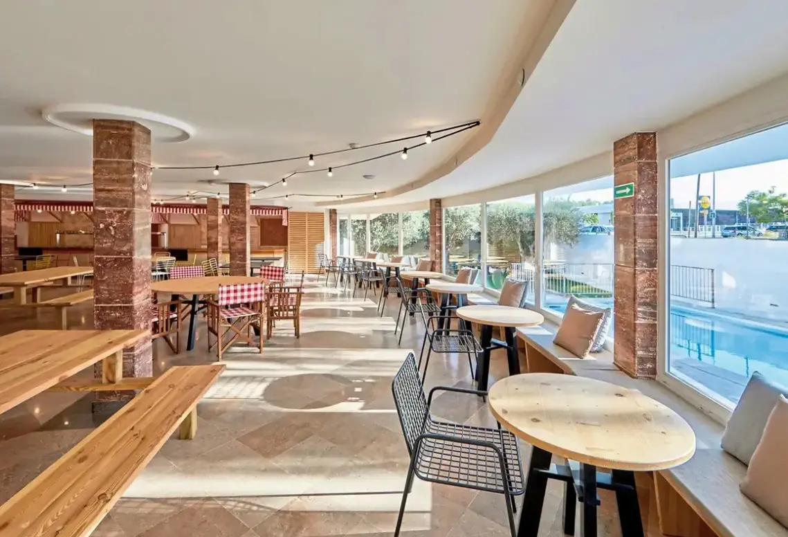 Restauracja i jedzenie w hotelu tent Playa de Palma (ex. Fergus Geminis)