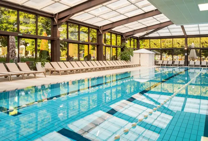 Basen w hotelu Terme Jezercica