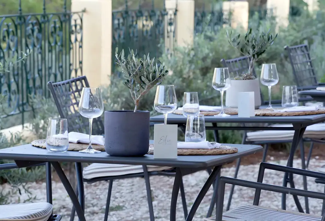 Restauracja i jedzenie w hotelu Thalassa Boutique Hotel Kefalonia